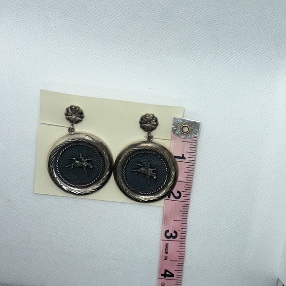 VINTAGE EARRINGS STERLING SILVER SCREW-BACK POST WESTERN BRONCO DESIGN EAR RINGS - Picture 9 of 9
